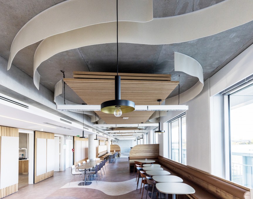 Plafond-acoustique-feutre-écru-1