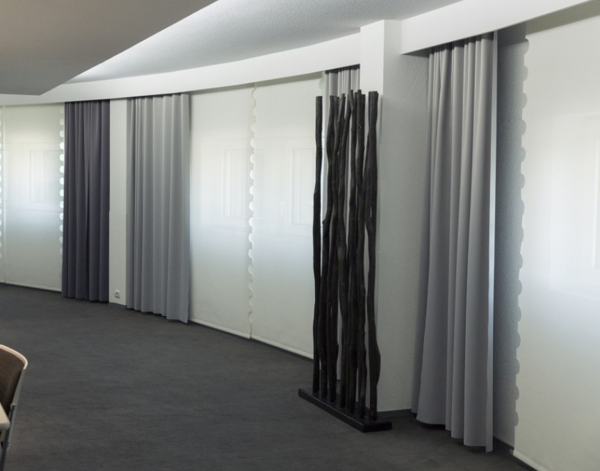 blackout-curtains-for-meeting-room--3