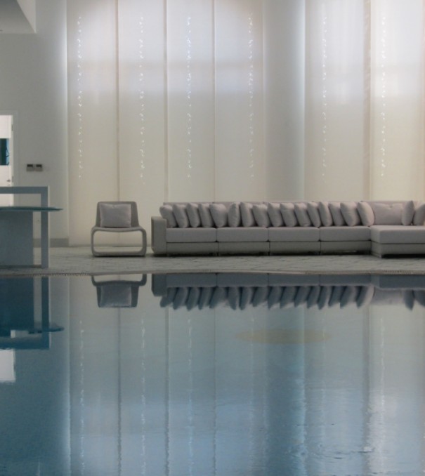 Windows treatment / Swimming pool