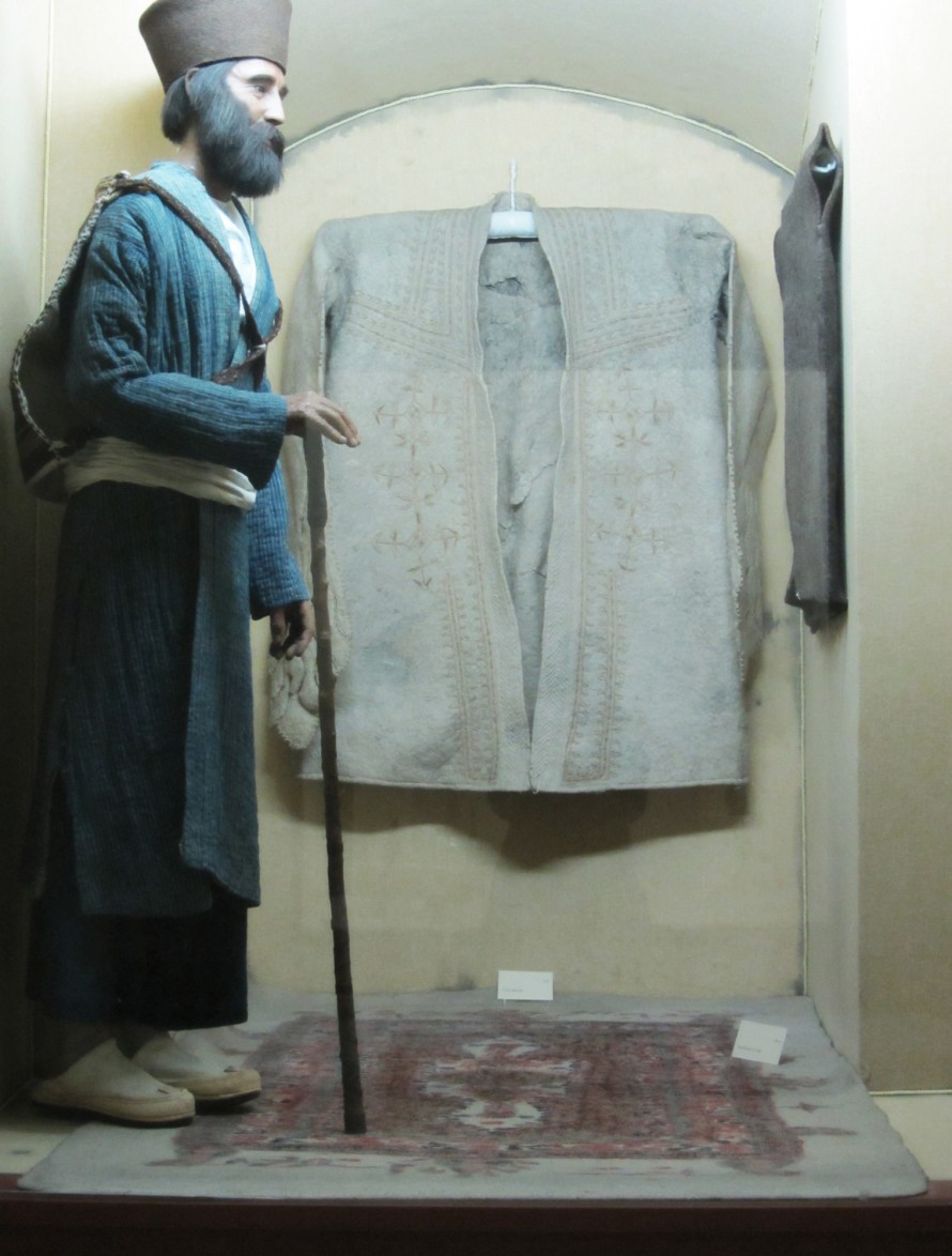 hat, coat, rug in hand-made felt from Iran