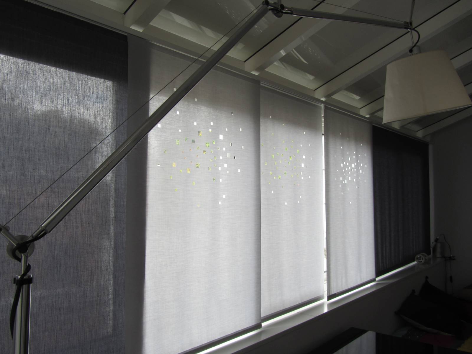 "City lights" translucent sliding panel - example 1