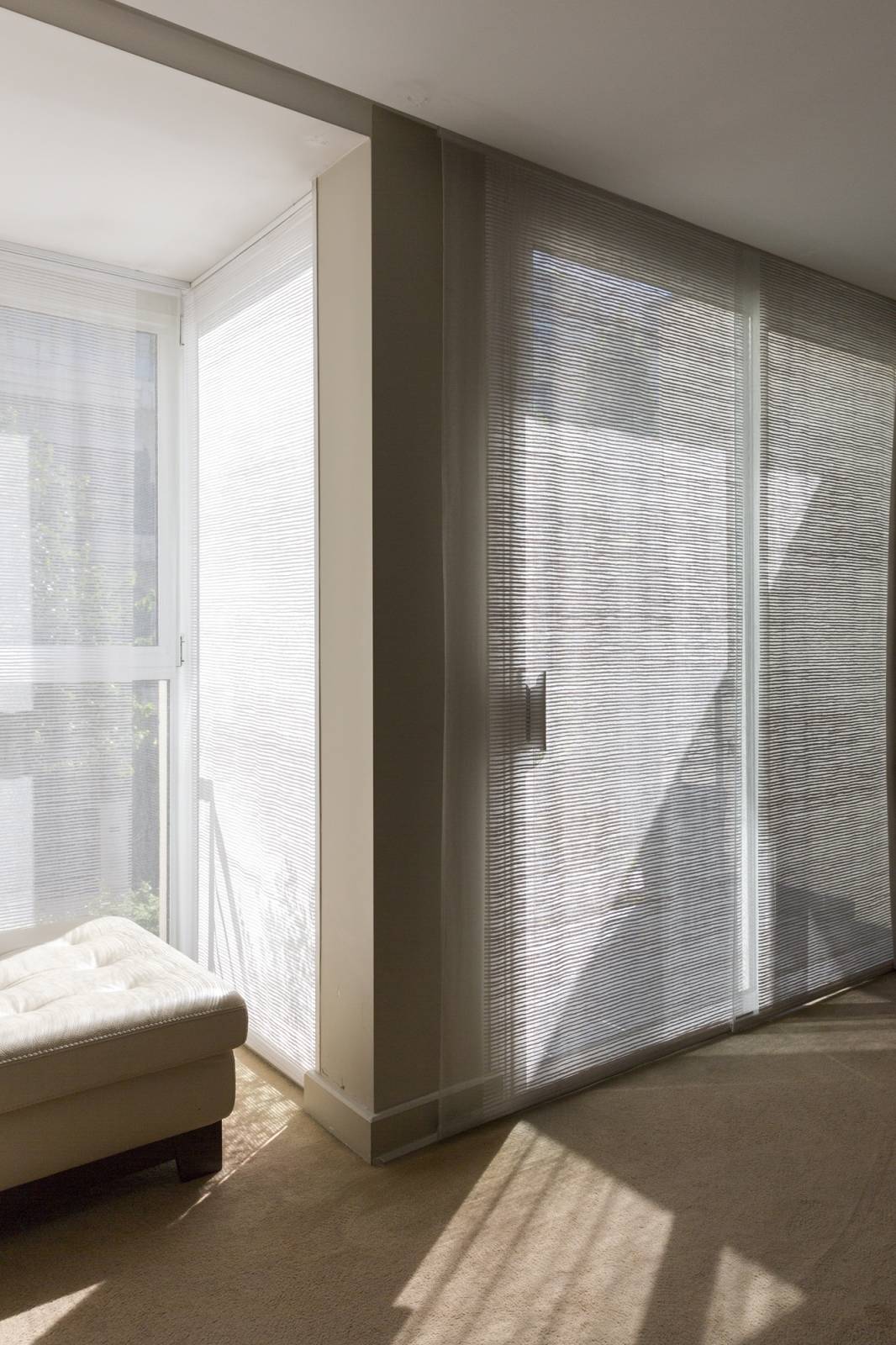 "Siesta H" transparent sliding panel - example 2