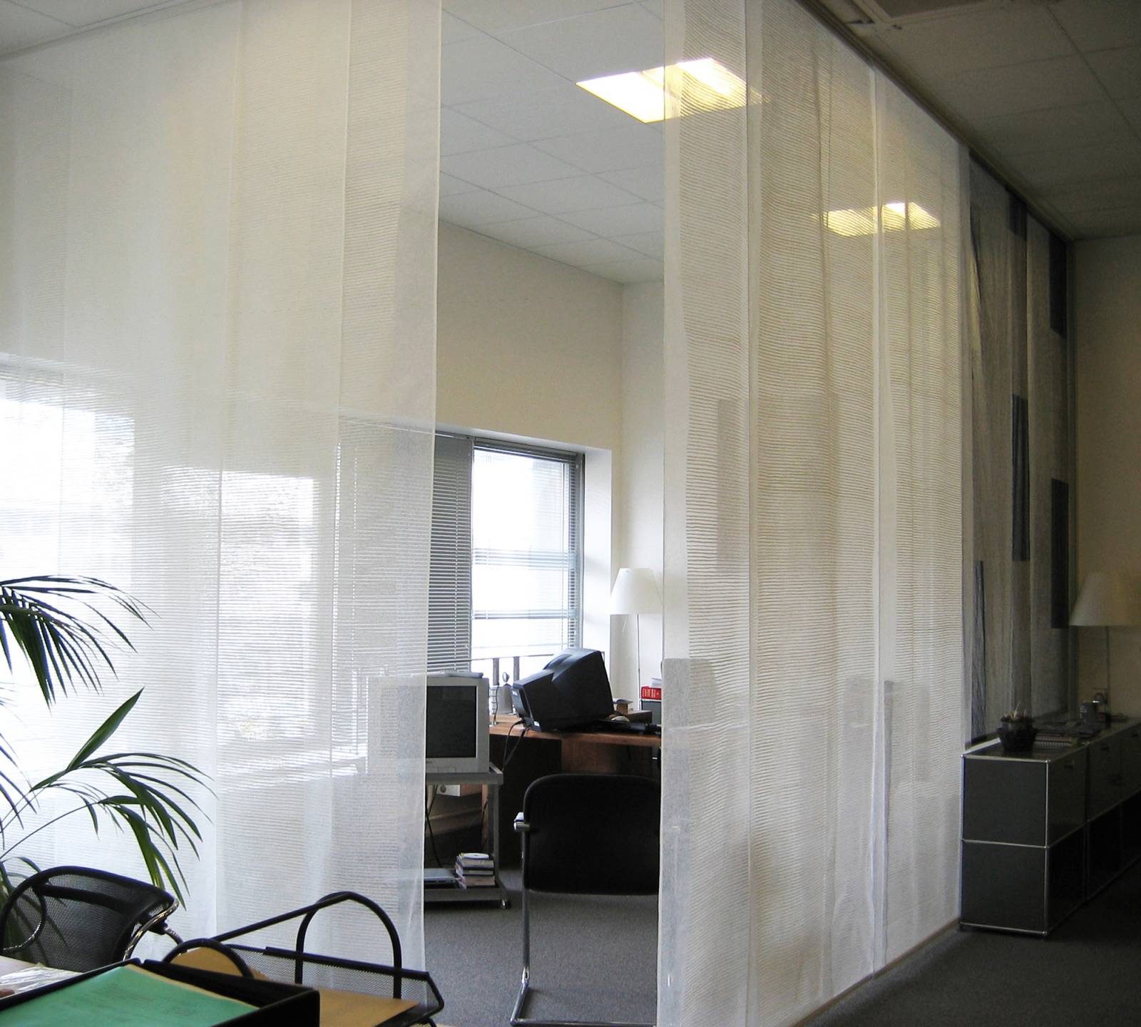 "Siesta H" transparent sliding panel - example 15