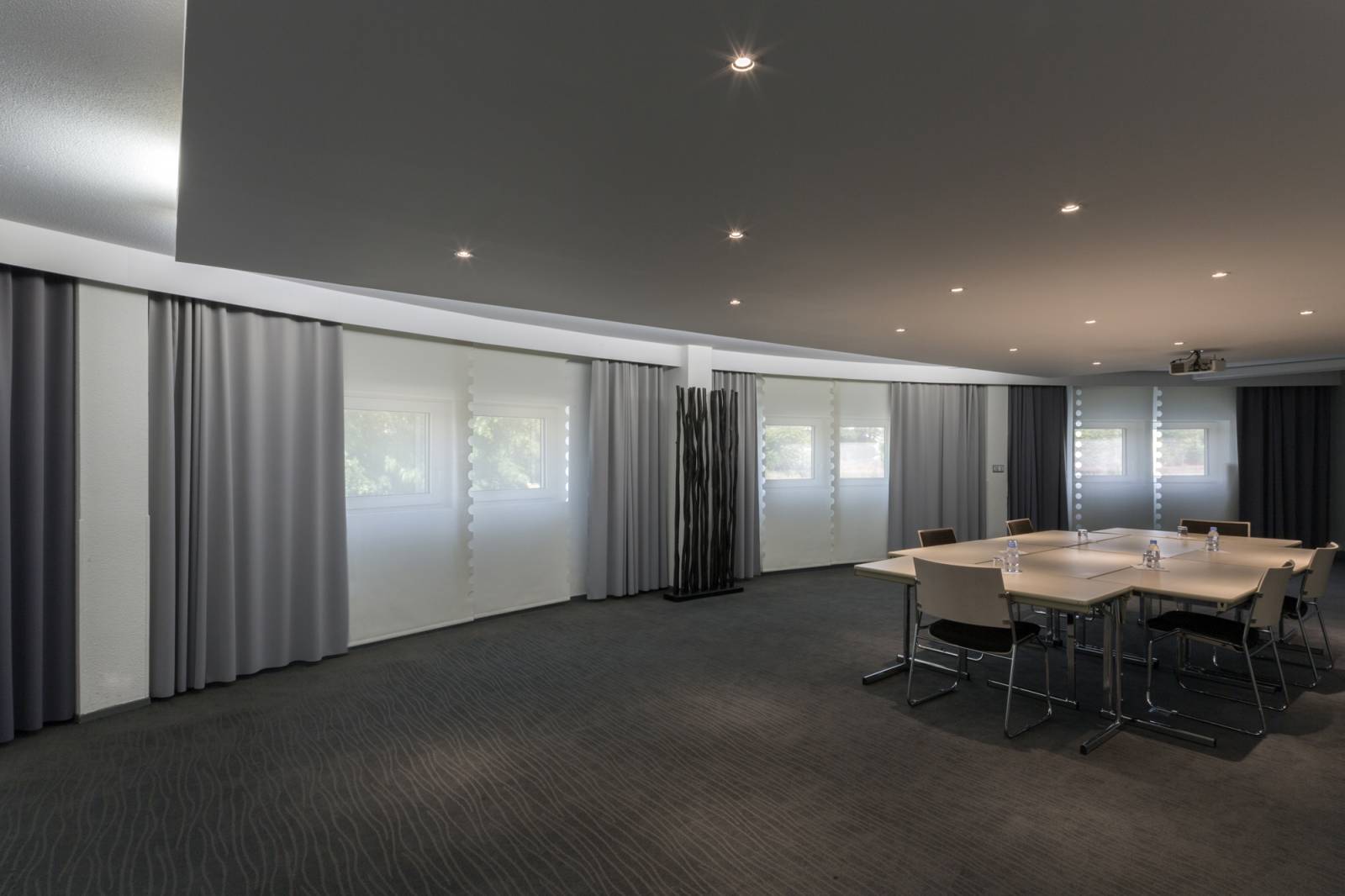 blackout-curtains-for-meeting-room-1