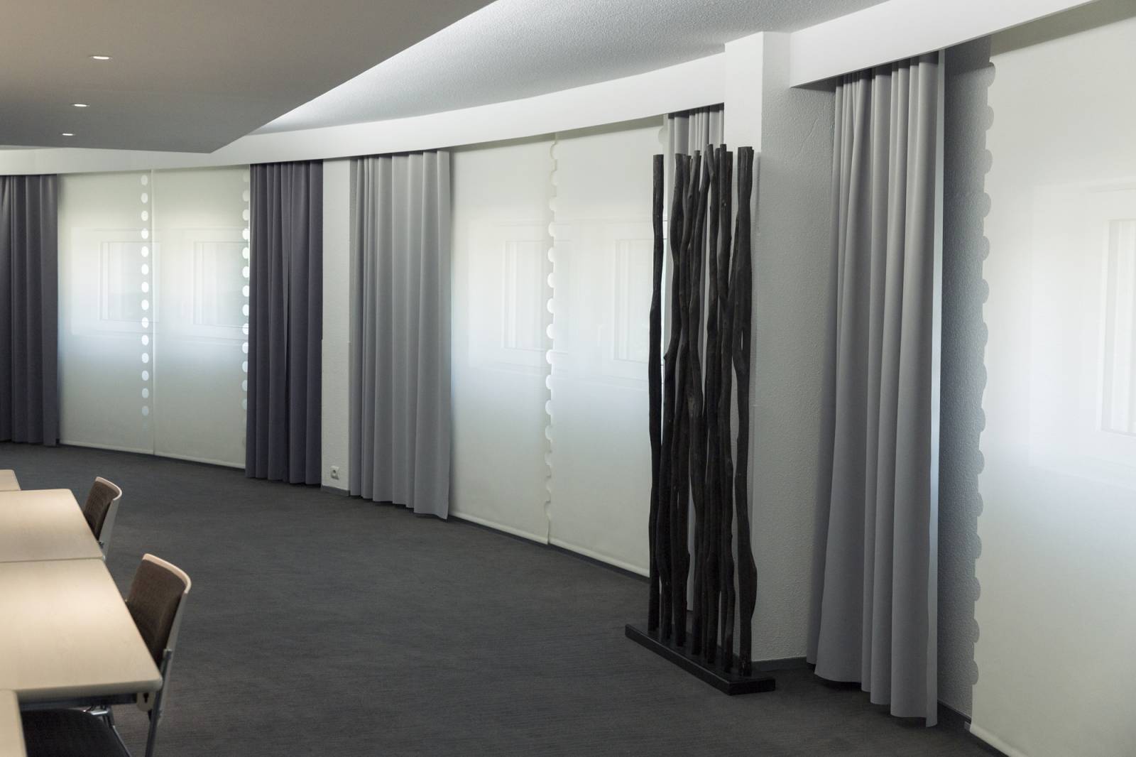 blackout-curtains-for-meeting-room--3