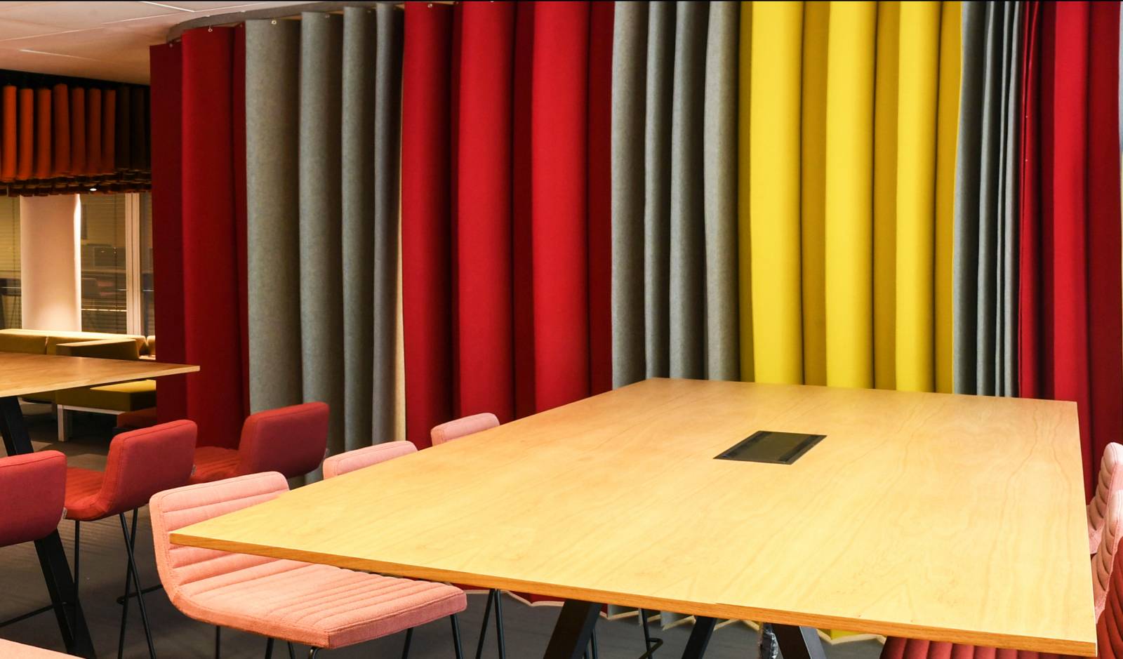 Pleating-panel-in-3-colours-red-yellow-grey