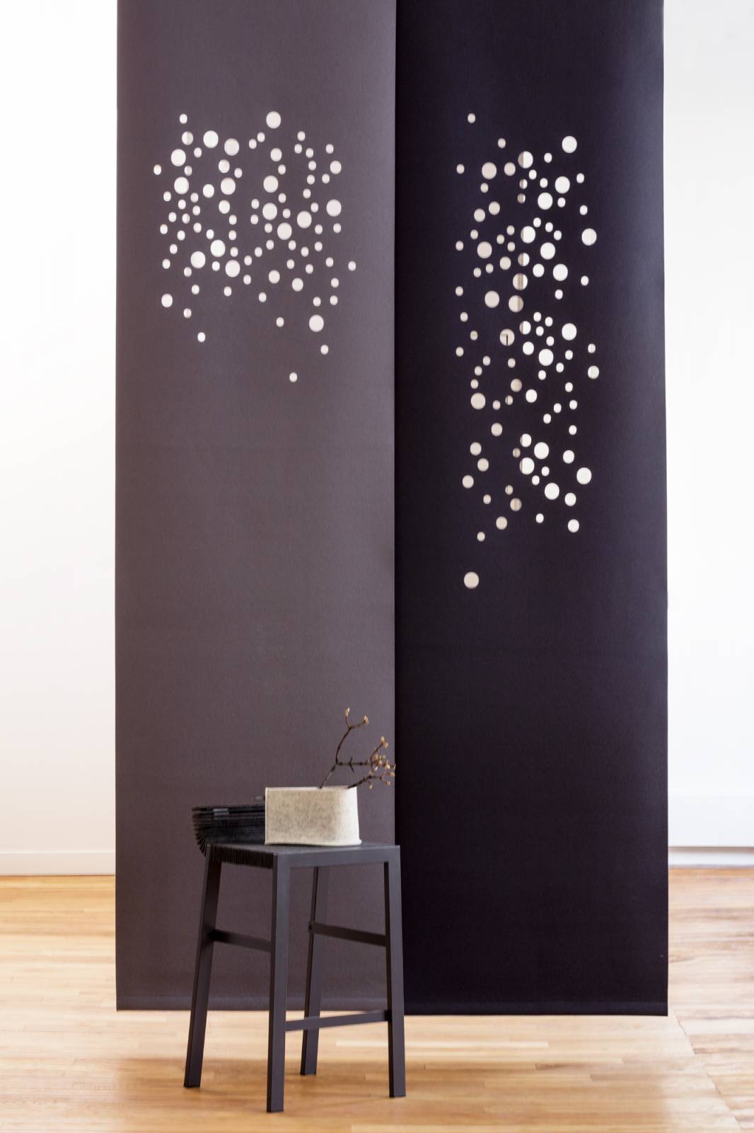 "Namad" sliding panels - Acoustic Felt - Bubbles