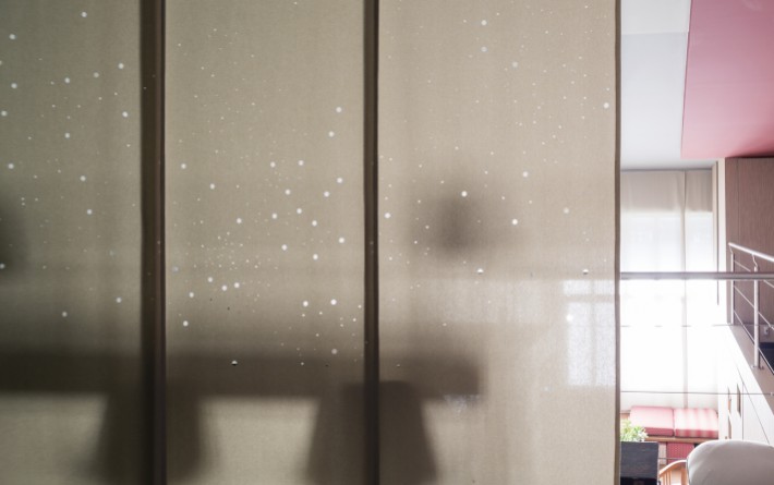 "Milky way" translucent sliding panel - 10