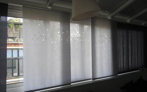 "City lights" translucent sliding panel - example 2