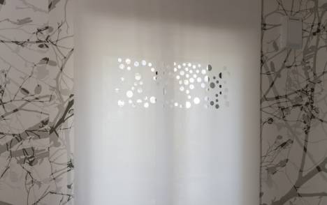 "Bubbles" translucent sliding panel - 5