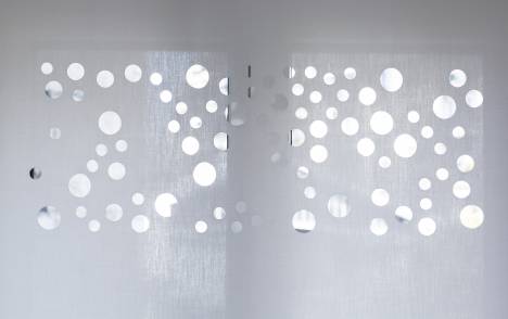 "Bubbles" translucent sliding panel - 9