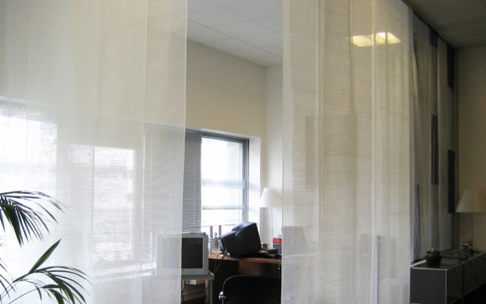 "Siesta H" transparent sliding panel - example 15