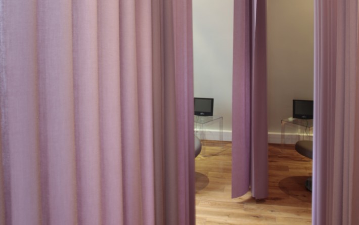 Wave curtains: Logiderme