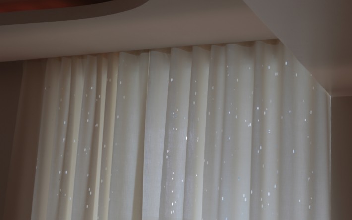 Wave curtains: hot sombat