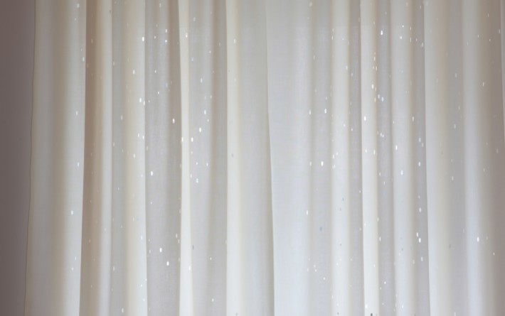 Wave curtains: hot sombat